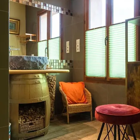 Mas La Marchette * Oms