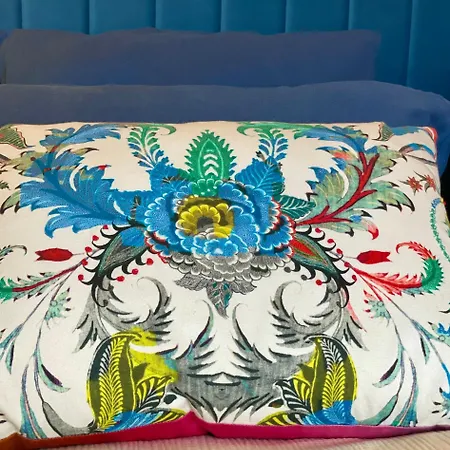 Mas La Marchette לינה וארוחת בוקר *