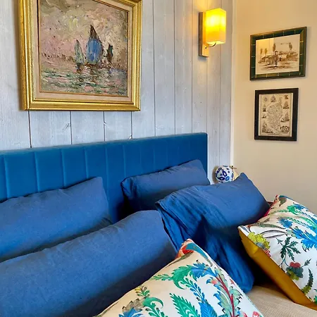 Bed & Breakfast Mas La Marchette Oms