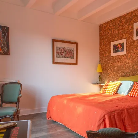 לינה וארוחת בוקר Mas La Marchette *