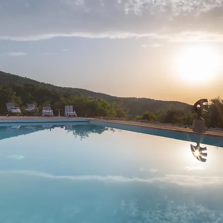 לינה וארוחת בוקר Mas La Marchette Oms