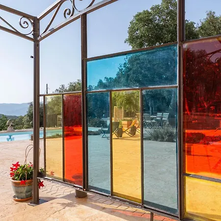 Mas La Marchette לינה וארוחת בוקר *