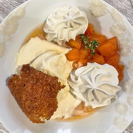 Mas La Marchette לינה וארוחת בוקר Oms