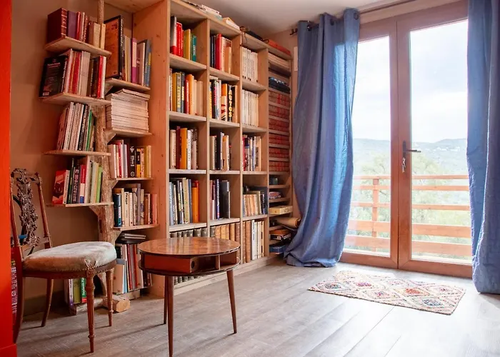 Mas La Marchette Bed & Breakfast *