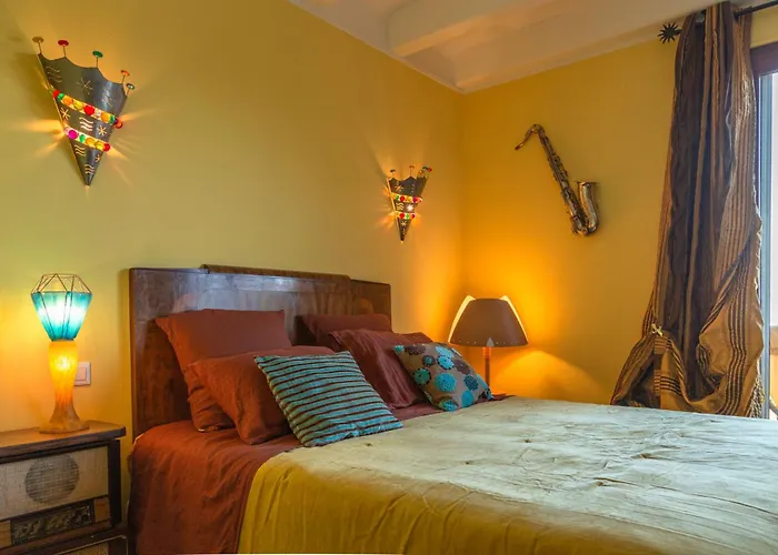 Bed & Breakfast Mas La Marchette Oms